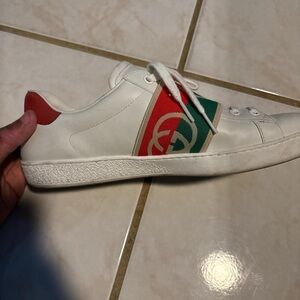 Gucci shoes
